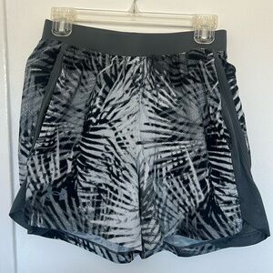 Under Armour 5” Printed Launch Run Shorts